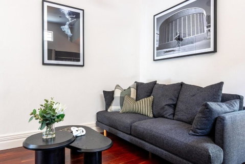 Prahran Timeless & Modern Haven, With Parking - Accommodation Mermaid Beach 1