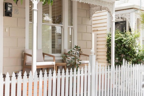 Prahran Timeless & Modern Haven, With Parking - Accommodation Mermaid Beach 0