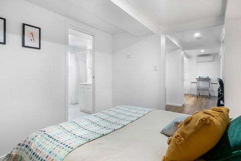 Prime Location, Stylish Space - Accommodation Mermaid Beach 2