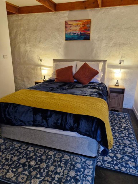 Private Guesthouse - Accommodation Mermaid Beach 2