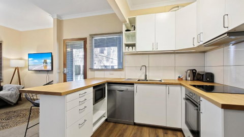 Prosecco - Accommodation Mermaid Beach 3