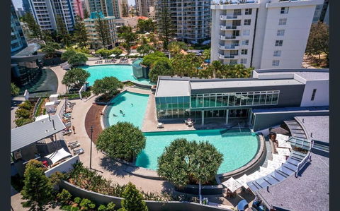 Q Tower At Surfers Paradise - From Level 3 - Private & Self Contained Apartments - Accommodation Mermaid Beach 2
