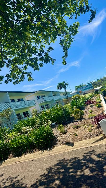 QCWA K P Units - Accommodation Mermaid Beach 3