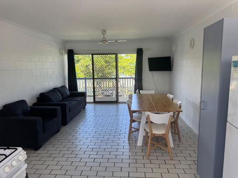 QCWA K P Units - Accommodation Mermaid Beach 1