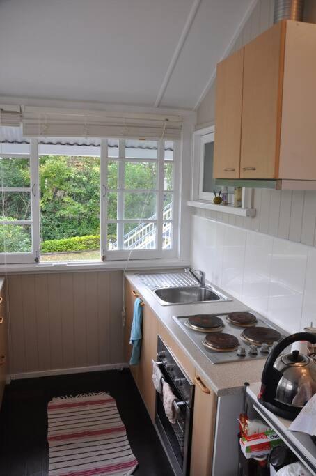 Quaint & Cosy 1 Bedroom Apartment In Queenslander. - Accommodation Mermaid Beach 3