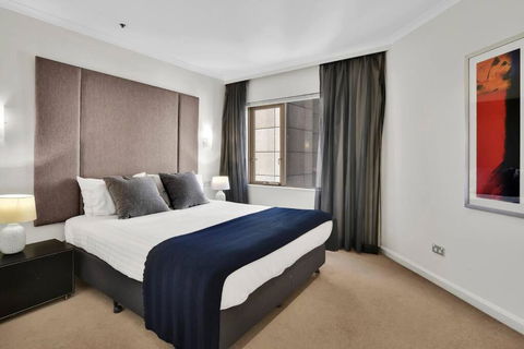 Quality Apartment In The Rocks GLO1203 - Accommodation Mermaid Beach 2