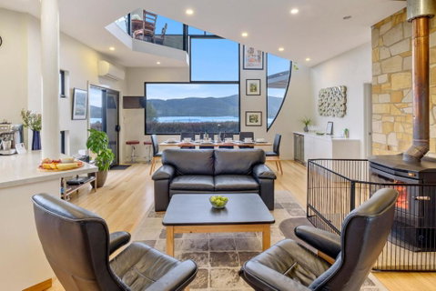 Quarry Hill Lookout - Accommodation Mermaid Beach 1