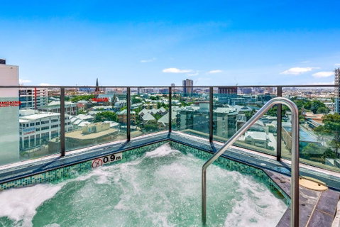 Quattro Apartments - Accommodation Mermaid Beach 0