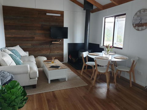 R & R On The Ravine - Accommodation Mermaid Beach 1