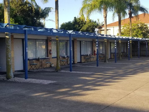 Raceways Motel - Accommodation Mermaid Beach 0