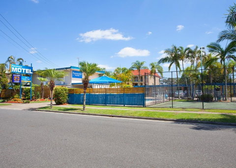 Raceways Motel - Accommodation Mermaid Beach 1