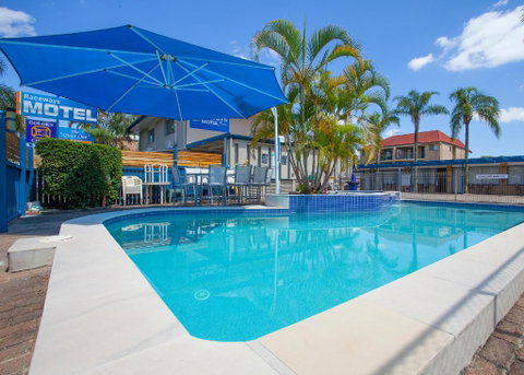 Raceways Motel - Accommodation Mermaid Beach 2