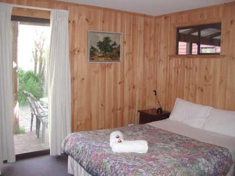 Rainbow House - Accommodation Mermaid Beach 3