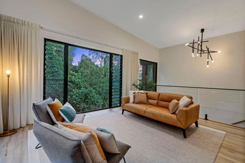 Rainforest Villa: Luxe Escape - Accommodation Mermaid Beach 1