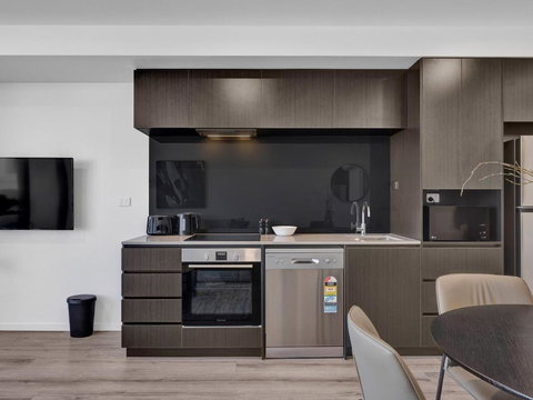 Rambla @ Berwick House - Accommodation Mermaid Beach 3