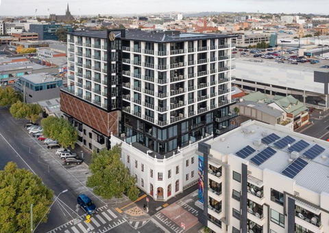 R Hotel Geelong - Accommodation Mermaid Beach 2