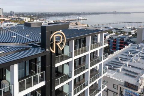 R Hotel Geelong - Accommodation Mermaid Beach 1