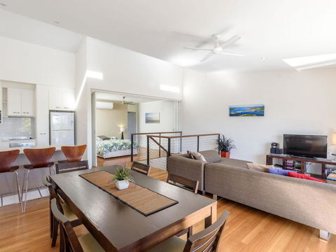 Rainbow Surf 4 - Accommodation Mermaid Beach 3