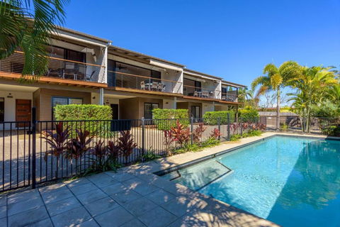 Rainbow Surf 4 - Accommodation Mermaid Beach 1
