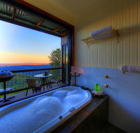 At Remingtons Private Cottages  Lodge - Accommodation Mermaid Beach