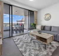 AU1 - Long Stay w Balcony RiverViews Fast WiFi - Accommodation Mermaid Beach