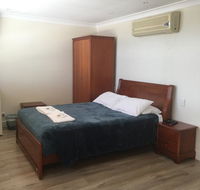 Aussie Hotel  Motel - Accommodation Mermaid Beach