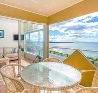 Avalon 1 - overlooking beautiful Convent Beach - Accommodation Mermaid Beach