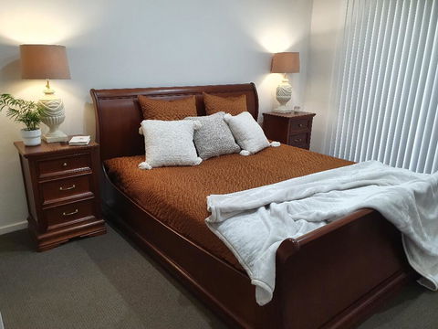 Aveley Equestrian Cottage - Accommodation Mermaid Beach 1