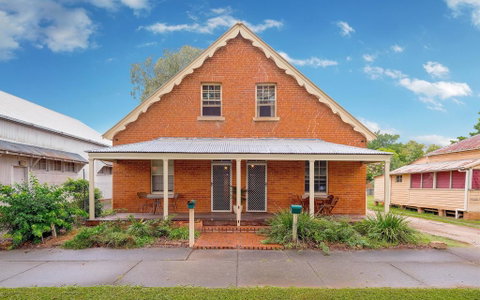 Azile 1875 Heritage Victorian Duplex - Accommodation Mermaid Beach 3
