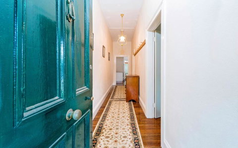 Azile 1875 Heritage Victorian Duplex - Accommodation Mermaid Beach 0