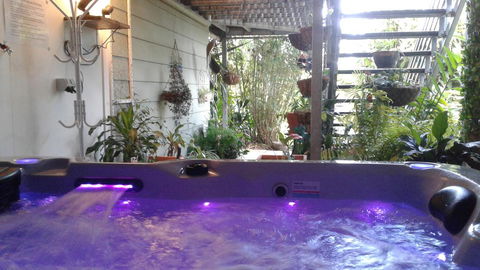 B&B Squeakygate Retreat - Accommodation Mermaid Beach 1