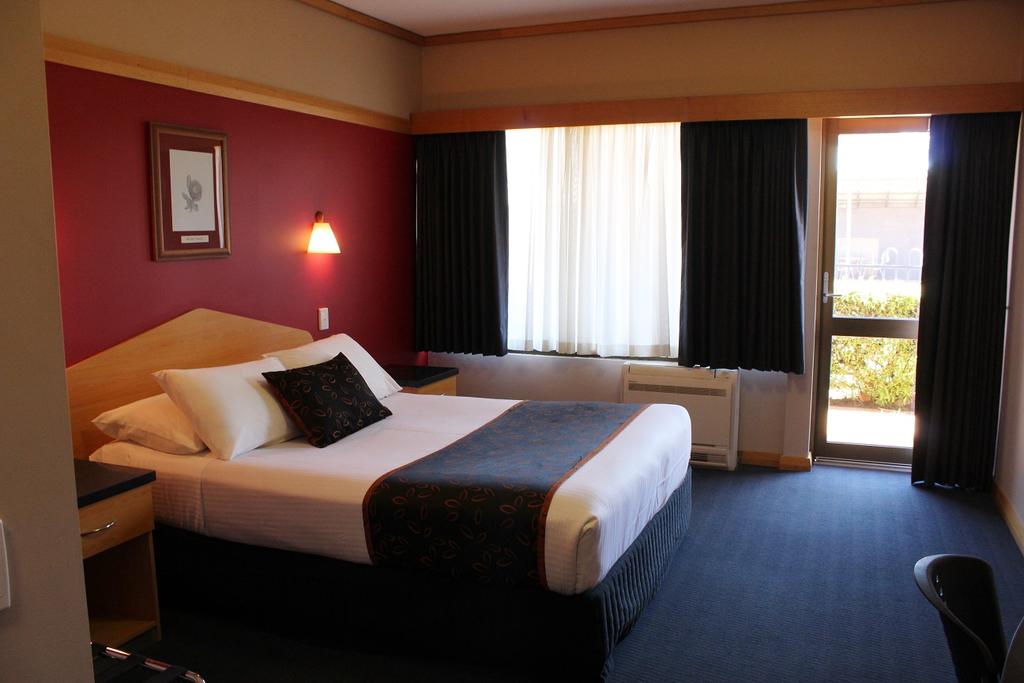 Bowelling WA Accommodation Mermaid Beach