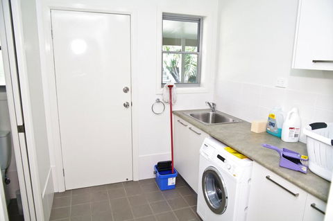 Banyula, 103 Neville Morton Drive - Accommodation Mermaid Beach 3