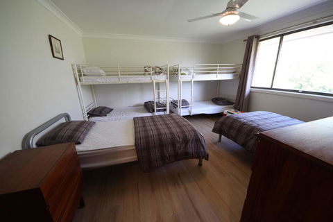 Barefoot Bungalow At Hat Head - Accommodation Mermaid Beach 2