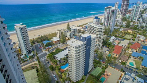 Baronnet Apartments - Accommodation Mermaid Beach 0