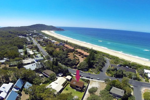 BARRELS AT BOOMERANG - Accommodation Mermaid Beach 0
