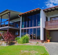 Barrels Beach House 28 Dulconghi Street - Accommodation Mermaid Beach