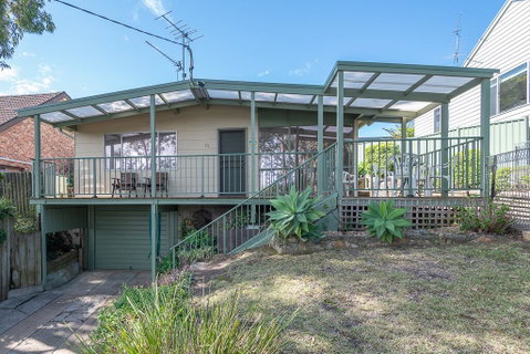 Batehaven Beach House - Accommodation Mermaid Beach 0