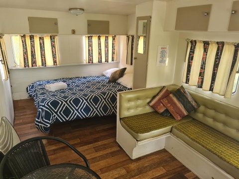 Bateman Bay Holiday Park & Batemans Bay YHA - Accommodation Mermaid Beach 0