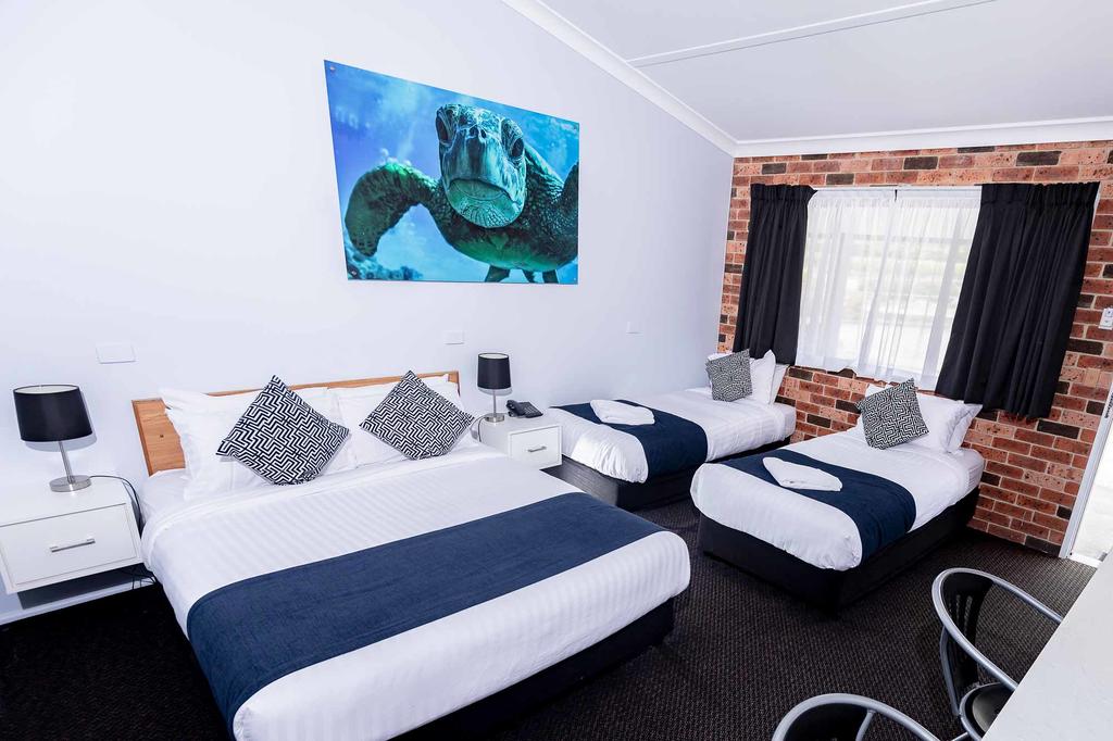 Bonnells Bay NSW Accommodation Mermaid Beach