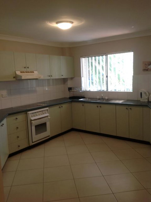 Bayview, Unit 6 - The Entrance, NSW - Accommodation Mermaid Beach 3