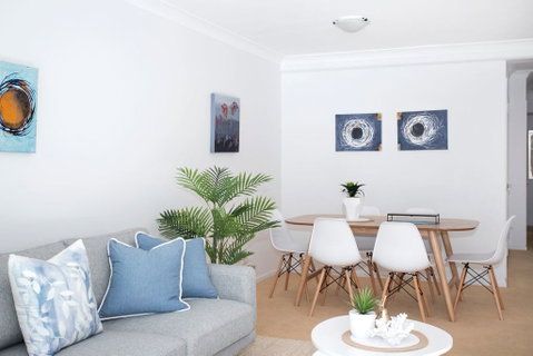 Beach Side Holiday Apartment - Accommodation Mermaid Beach 3