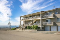 Beachcomer Unit 2 - The Entrance NSW