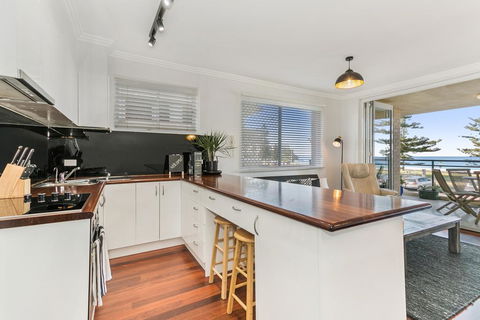 Beachfront On Golden Mile - Accommodation Mermaid Beach 2
