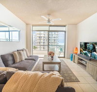 Beachfront Retro Apartment In Surfers Paradise - Accommodation Mermaid Beach