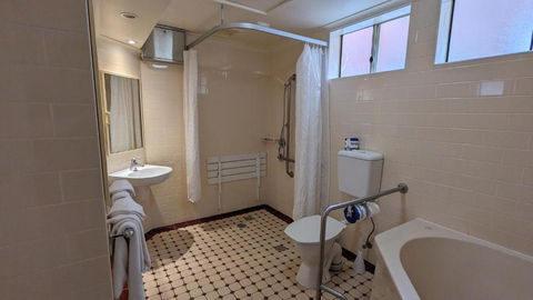 River Motel - Accommodation Mermaid Beach 1