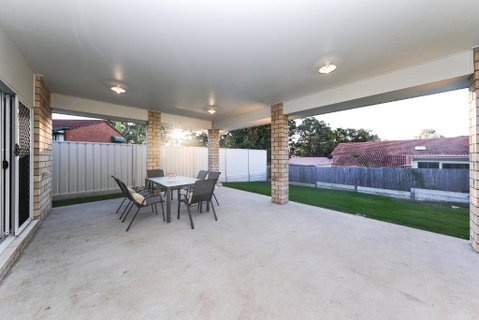 Redcliffe - Accommodation Mermaid Beach 1