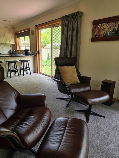 REDGUM RETREAT BRIGHT - Luxury Spa Villa - Accommodation Mermaid Beach 0