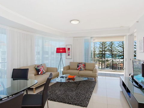 Reflections Tower 2 Unit 401 - Accommodation Mermaid Beach 1
