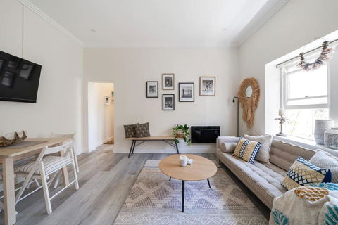 Relaxed Coogee Coastal Living With Ocean Views - Accommodation Mermaid Beach 3